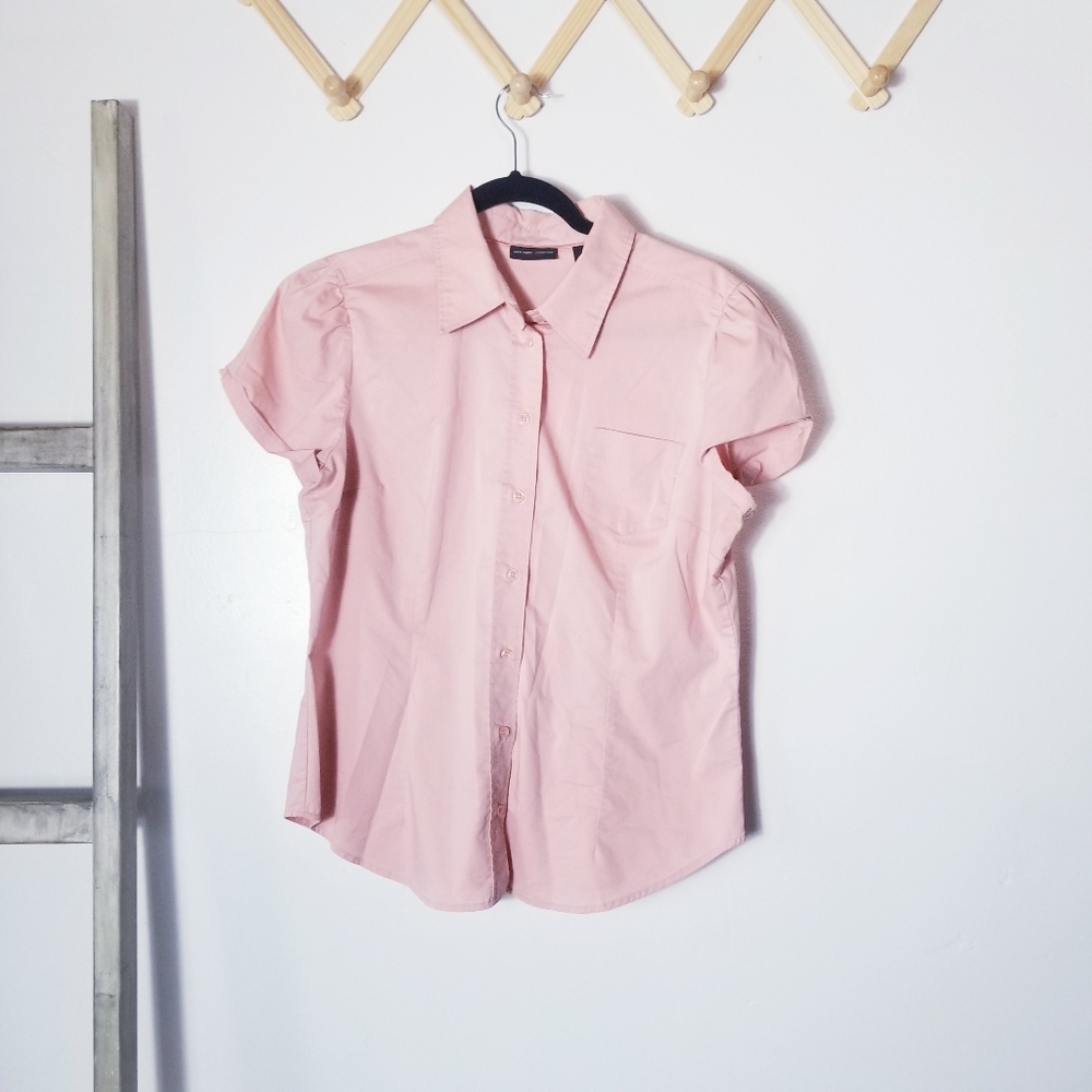 NEW YORK & COMPANY PINK BUTTON DOWN BLOUSE SIZE LARGE